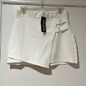 Boohoo NWT skort